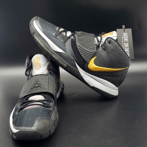black and gold kyrie 6